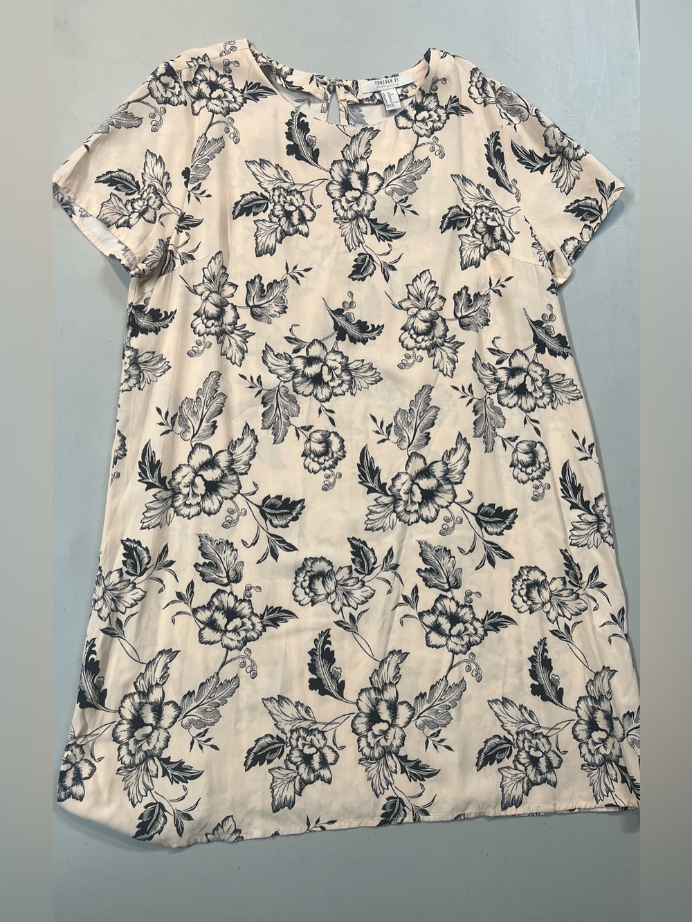 Forever 21 Cream Ivory Floral Shift Dress Short Sleeve Size XL
